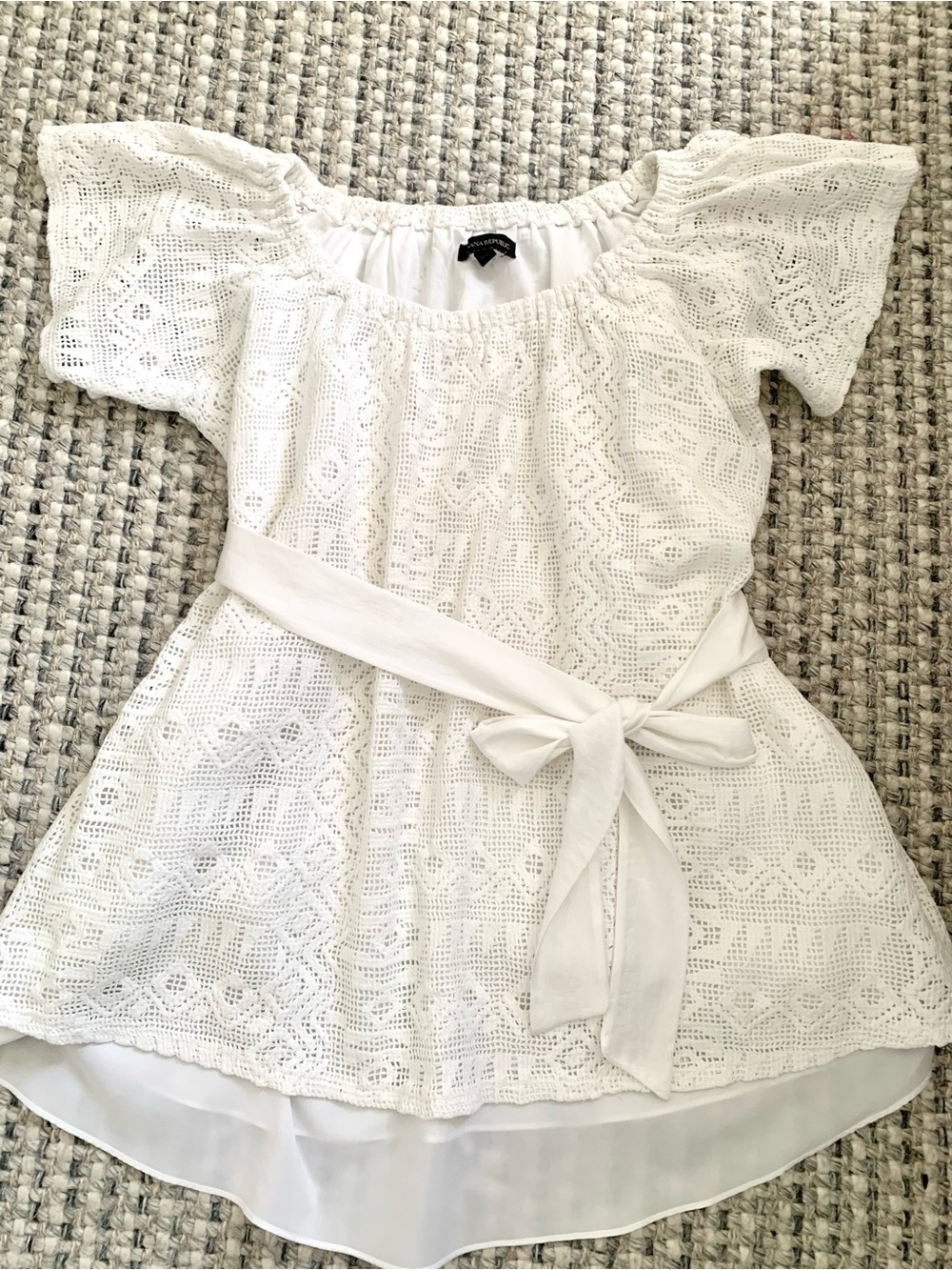 Banana Republic Off-Shoulder White Lace Mini Dress - Picture 10 of 10